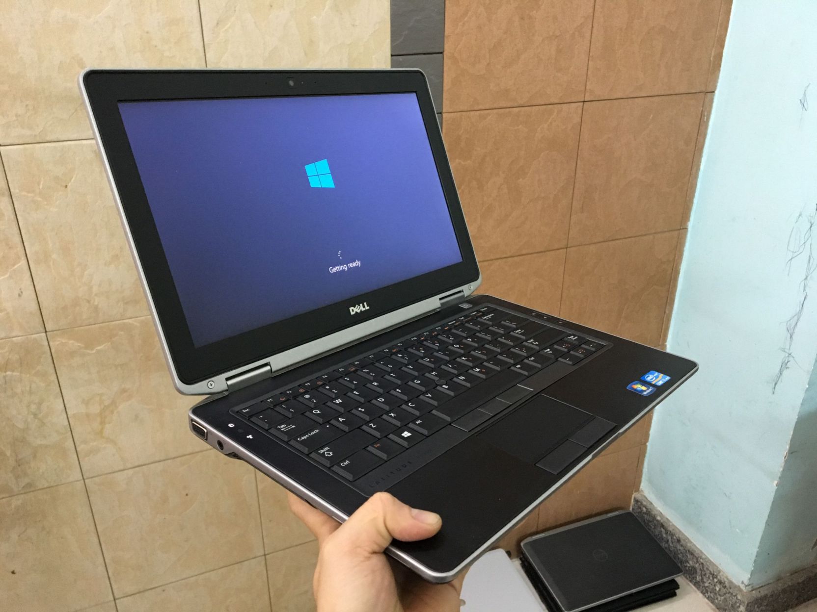 Laptop dell latitude E6330, i7 3520m, ram 4gb, hdd 320gb, màn hình 13.3 inch