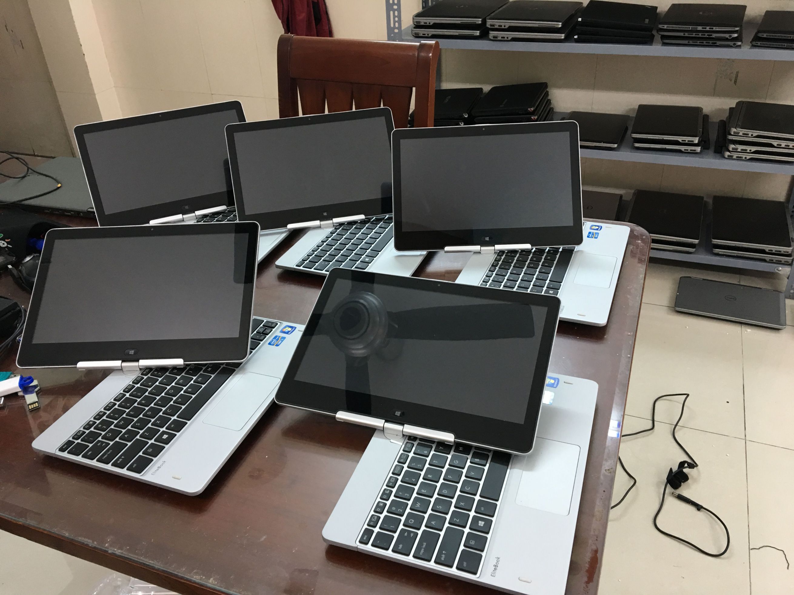Laptop HP Elitebook Revolve 810 G2, i5 4300u, 4gb, ssd 128gb, 11.6 inch cảm ứng
